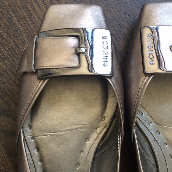BCBGirls pewter flats with buckle. Size 7.5 - Picture 3 of 3